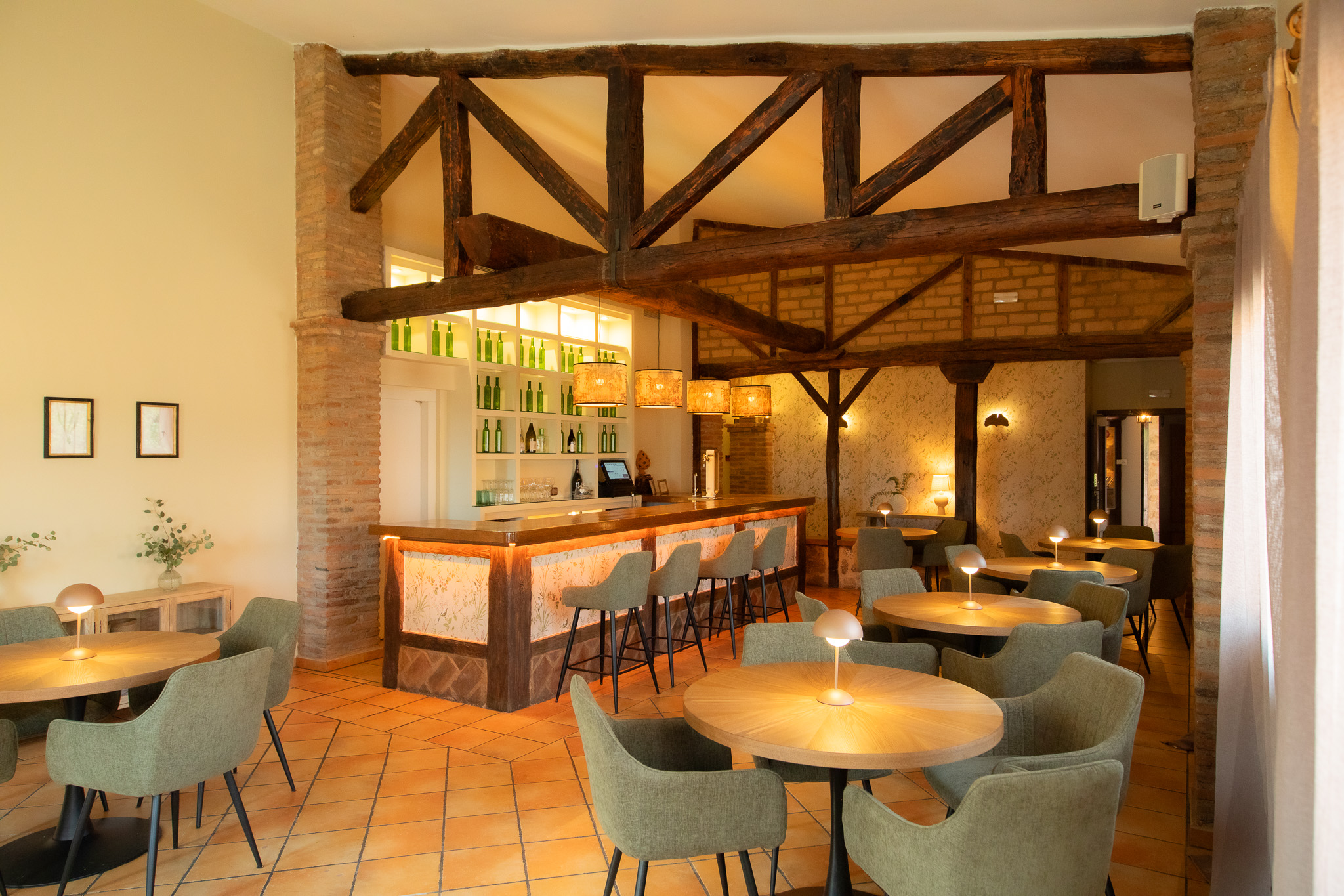 260405_HRI_cafetería_532A9446